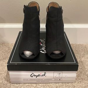 Black open toe heel bootie